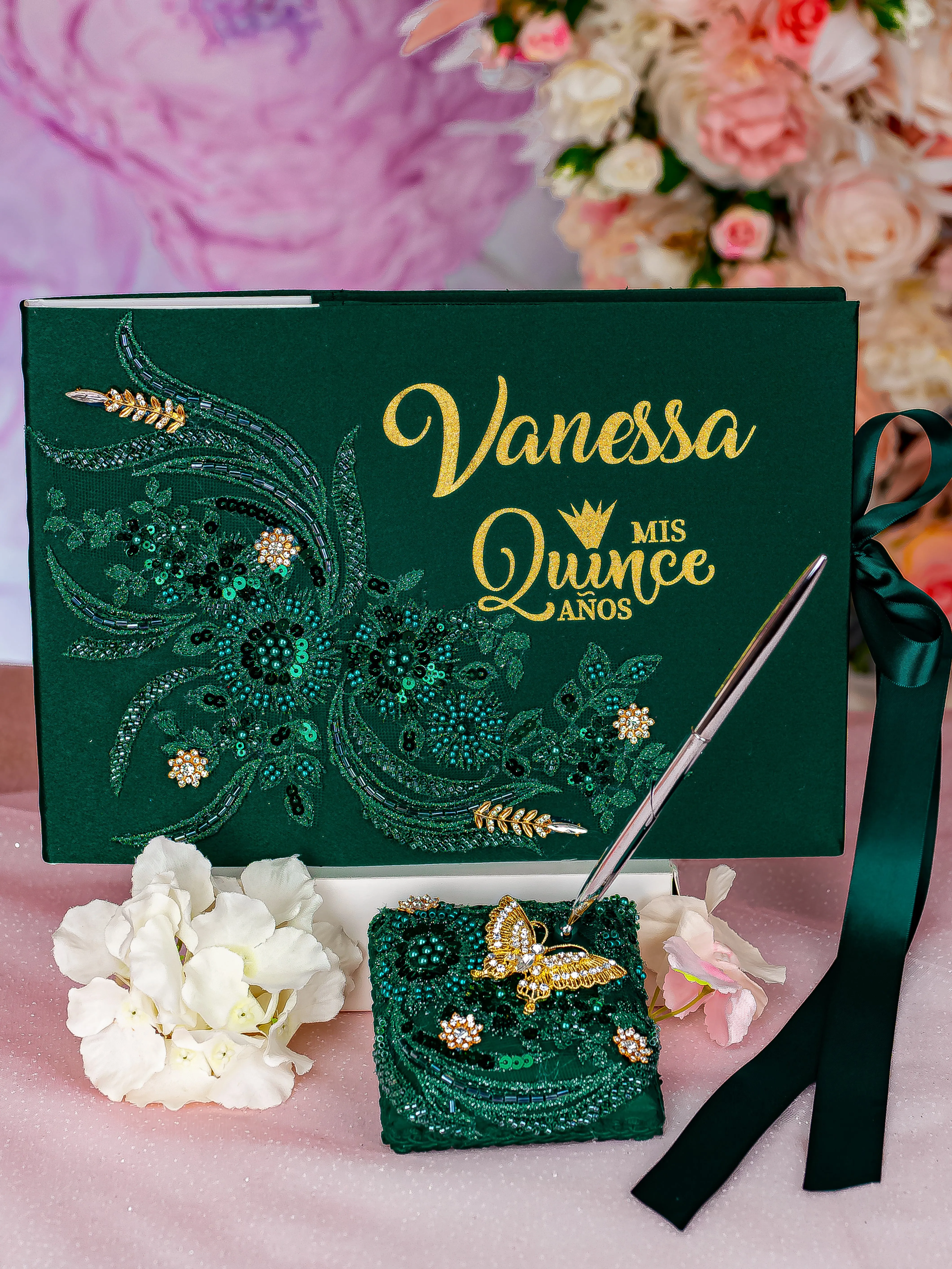 Green quinceanera guest book with pen