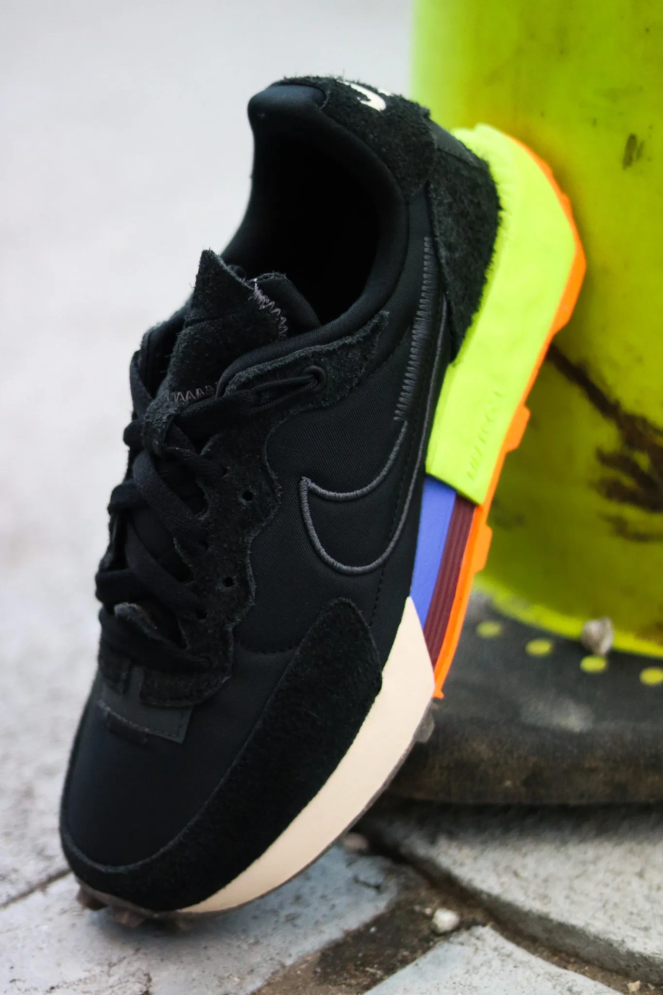 W NIKE FONTANKA WAFFLE "BLK/VOLT"